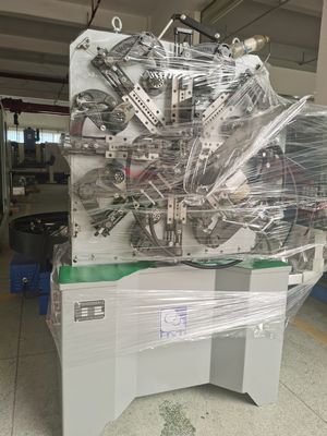 5.5KW सीएनसी स्प्रिंग फॉर्मिंग मशीन वैकल्पिक हाथ और 200KG डेकोइलर सिस्टम